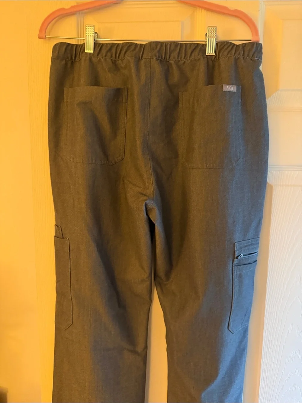 SET of Figs Men's or Women’s  Pants  & Top Set in Grey with Teal Drawstring